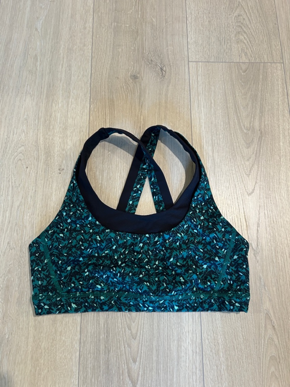 Lululemon Run Stuff Your Bra - size 8